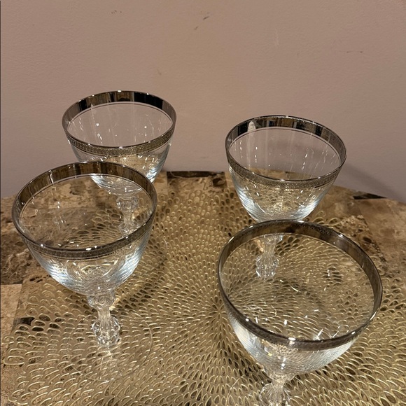 Reynolds “Royal Baroness” Platinum Lead Crystal Water/Wine Goblet, Set/4 (Set 2) - Picture 2 of 16